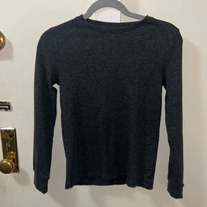 😍Epic thread size medium boys waffle long sleeved shirt